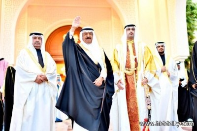 رئيس الوزراء يستقبل المهنئين بزواج خليفة بن علي